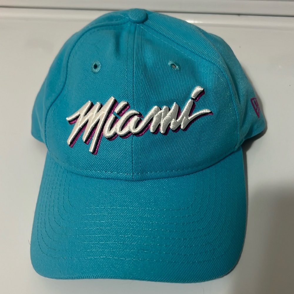 Miami Heat New Era hat.